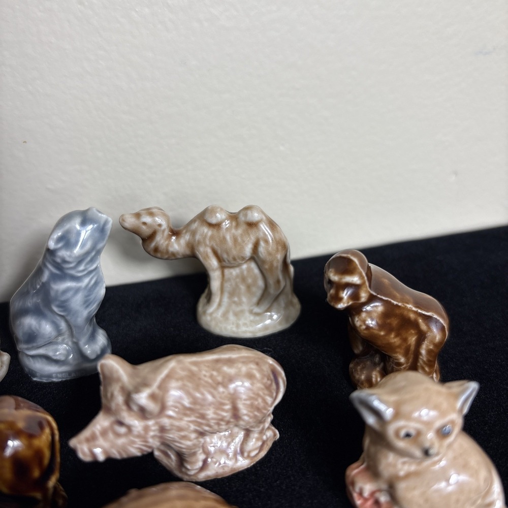 Vintage 14 Wade Whimsies Red Rose Tea Figures Animals Squirrel, Camel, Koala - Picture 6 of 10
